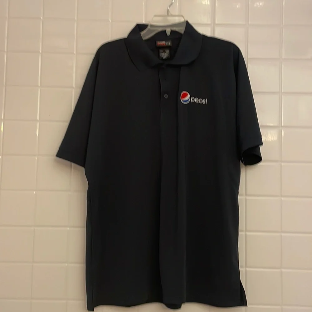 NWOT Aramark (Flex Fit) short sleeves navy blue polo shirt. Size L - Picture 3 of 15